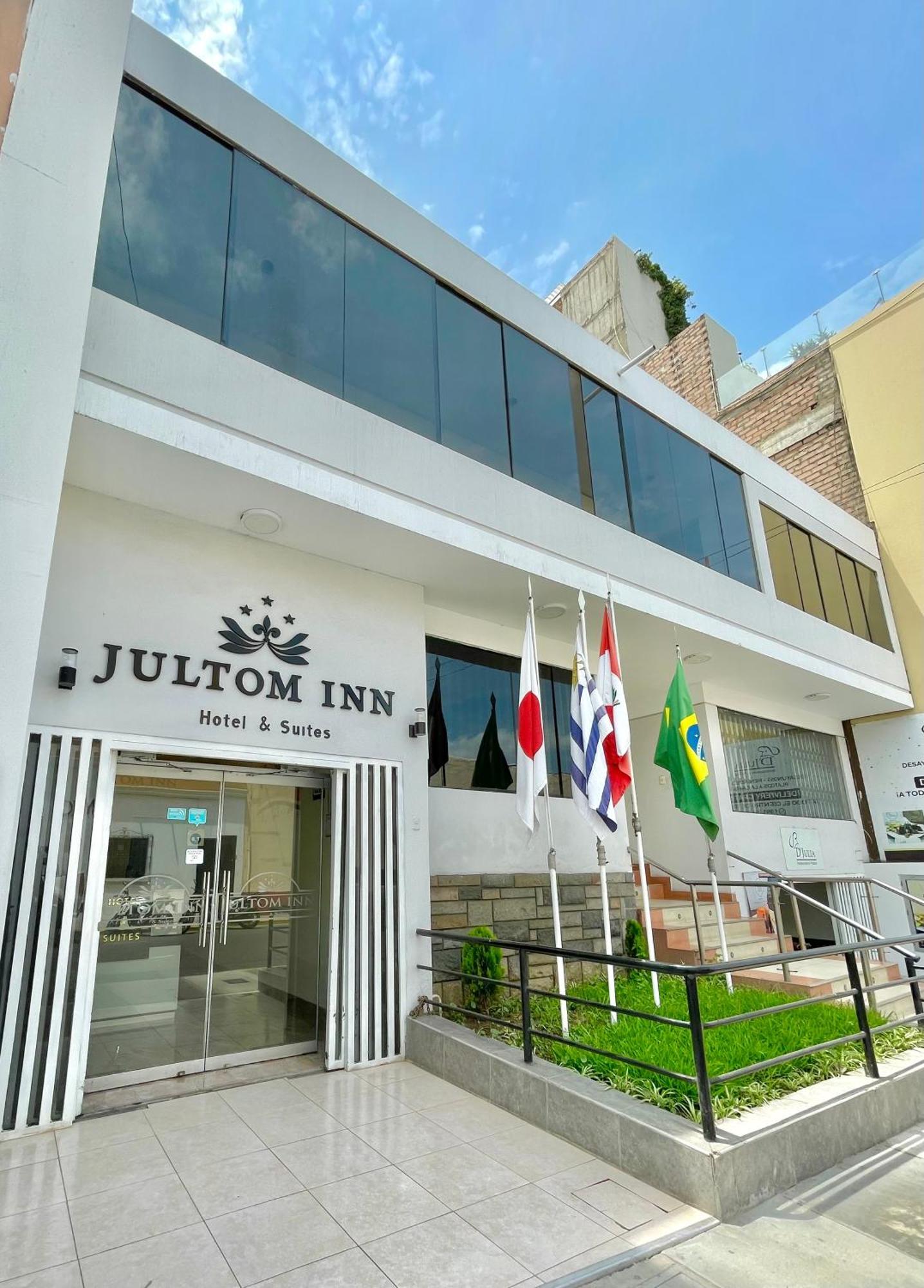 Jultom Inn Hotel&Suites Trujillo Eksteriør bilde